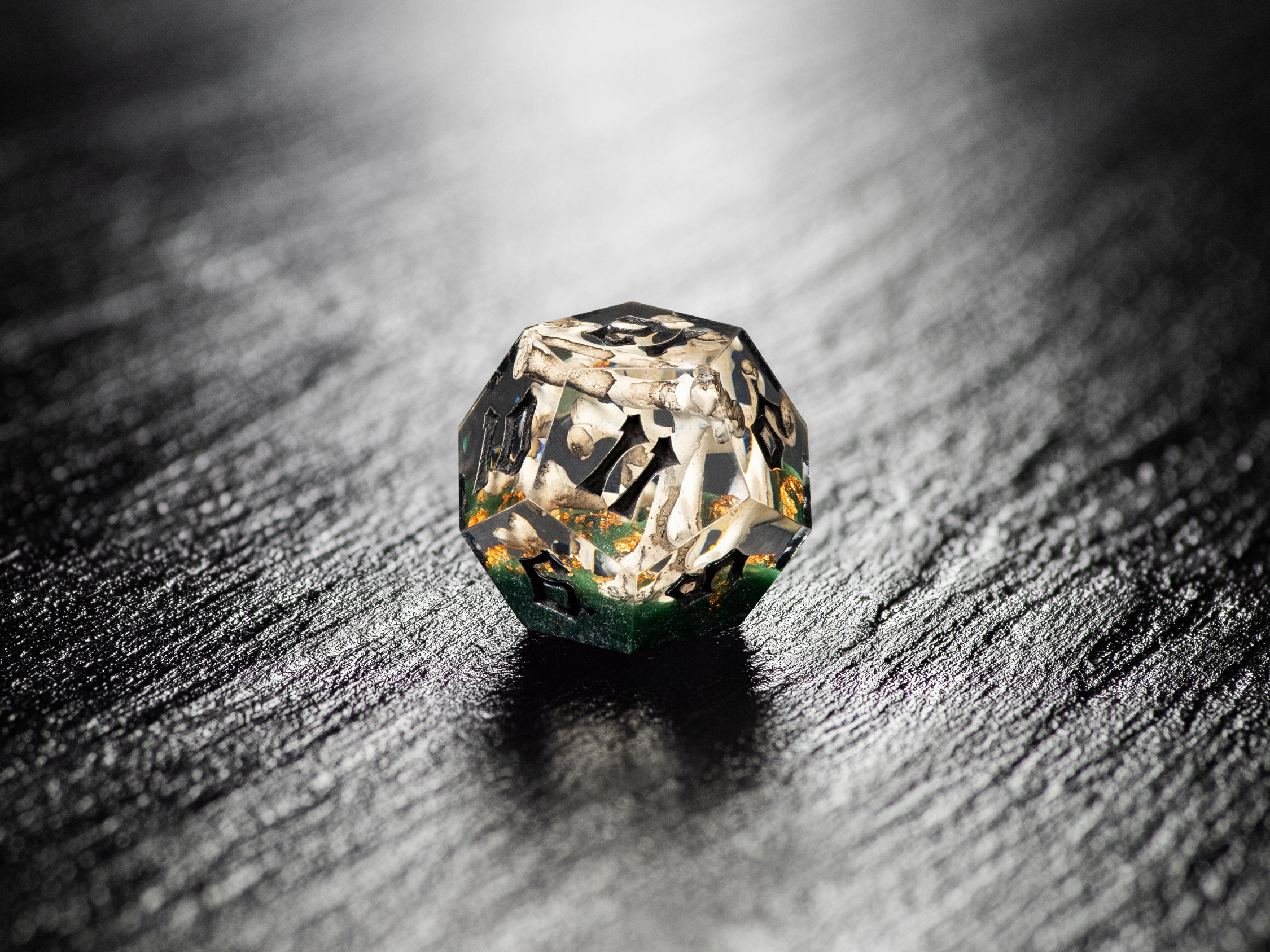 Skull & Bones Dice Set