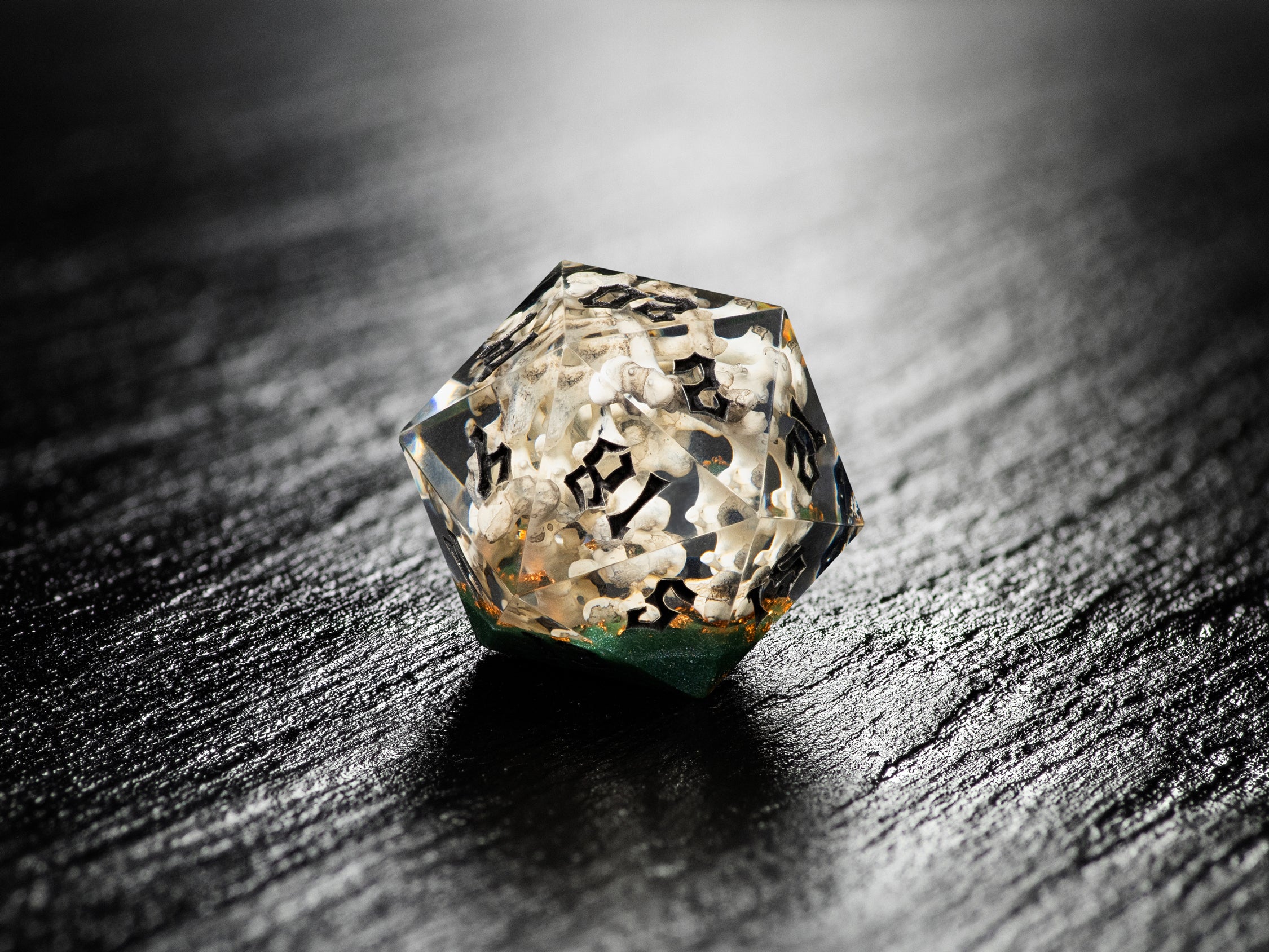 Skull & Bones Dice Set