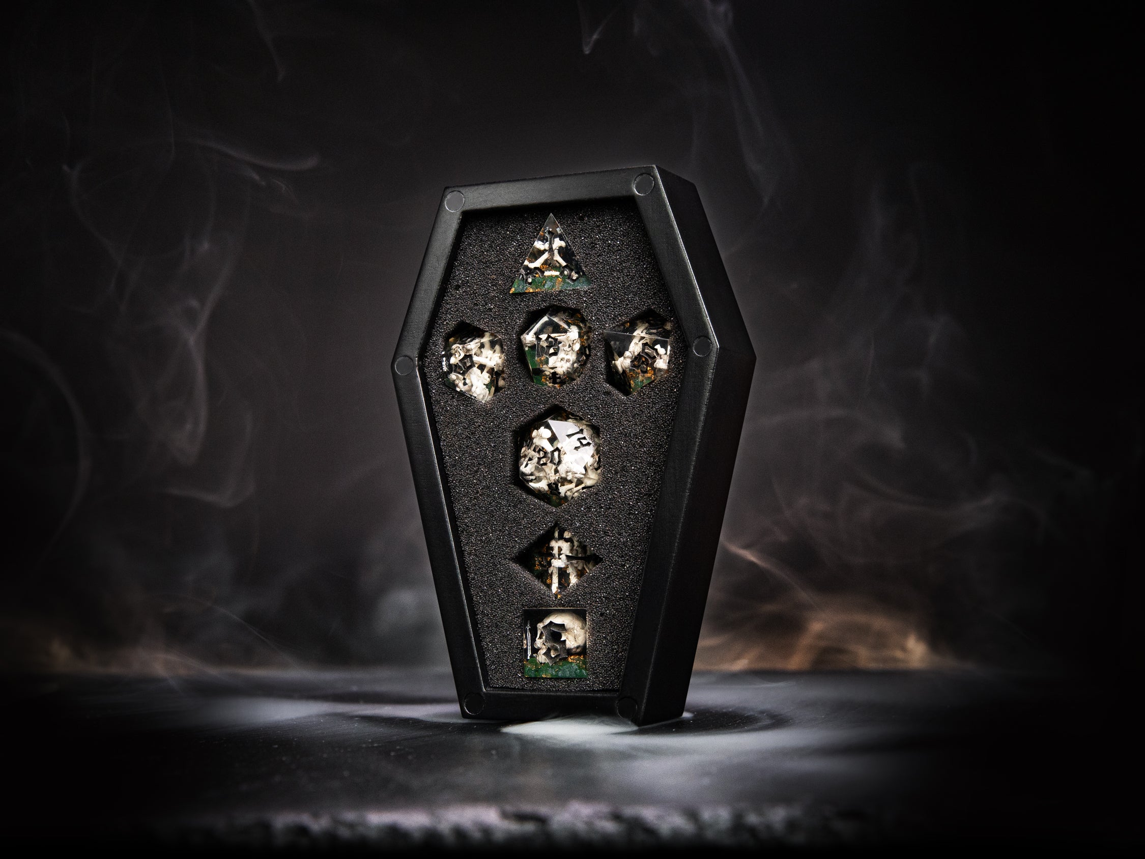 Skull & Bones Dice Set